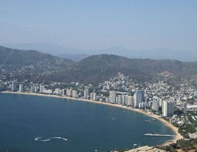 Miniatura: 140 szkół strajkuje w Acapulco z obawy...