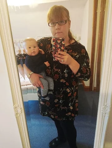 Natasha Harridge ze swoimi lalkami 