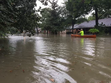 Zniszczenia po przejściu huraganu Harvey w USA 