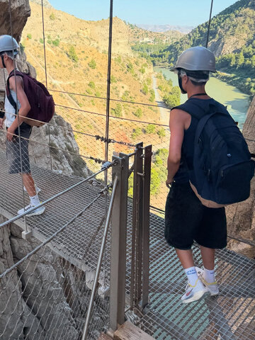 Synowie Anety Zając na Caminito del Rey 