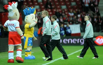 Slavek i Slavko są już przygotowani do Euro 2012 (fot. PAP/ Bartłomiej Zborowski)