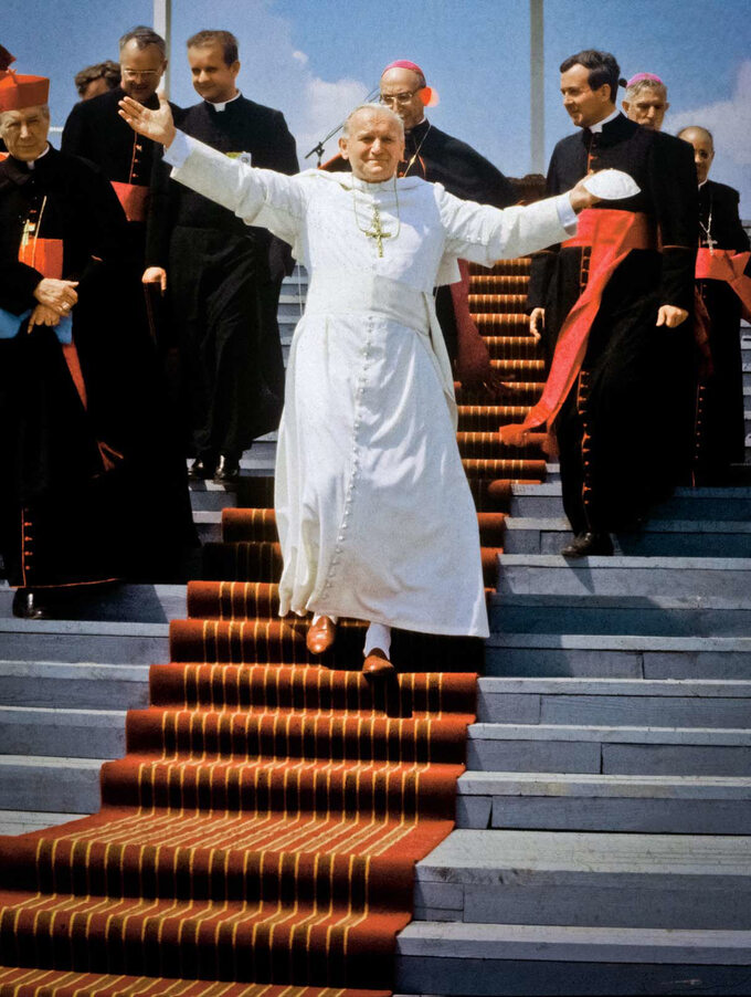 Pierwsza pielgrzymka papieża Jana Pawła II do Polski. Powitanie w Gnieznie, 02.06.1979