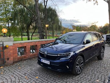 Renault Espace E-tech full hybrid 200