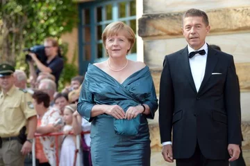 Angela Merkel i Joachim Sauer (fot.EPA/DAVID EBENER/PAP)