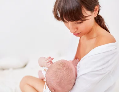 Miniatura: Mleko matki – ten pokarm to ósmy cud świata!