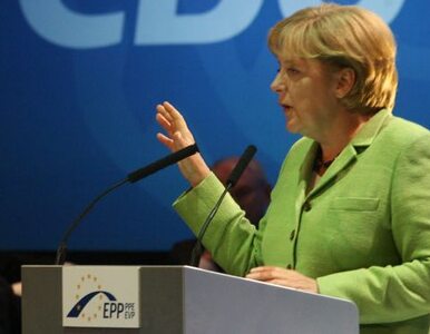 Miniatura: Merkel ma jeden punkt więcej