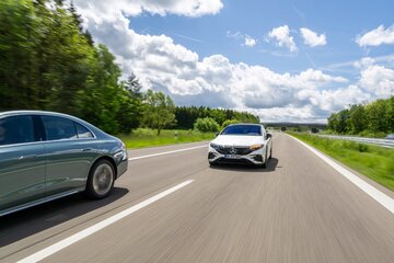 Funkcja automatycznej zmiany pasa ruchu dla&nbsp;Mercedes&oacute;w