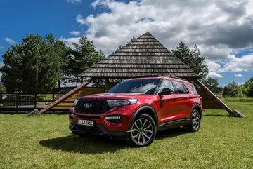 Ford Explorer Plug-In Hybrid 