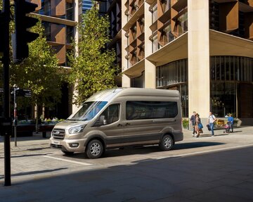 Ford Transit w&nbsp;wersji osobowej
