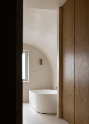 Dom w starej wiejskiej szkole, projekt Norm Architects Norm Architects