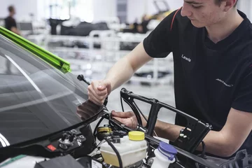 McLaren Technology Center w Woking (Wlk. Brytania) 