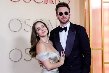 Alba Baptista i Chris Evans 