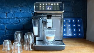 Philips LatteGo 4400 – prosty, bezrurkowy system mleczny. Lekka pianka dzięki technologii cyklonowej