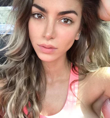 Anllela Sagra 