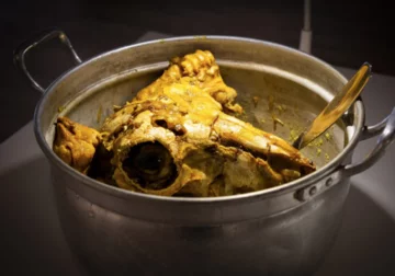 Kale Pache - zupa z owczych głów 