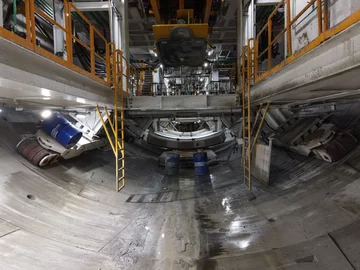 Prace na terenie budowy tunelu pod Świną 