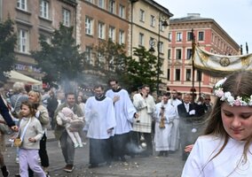 Miniatura: Polacy o wolnym piątku po Bożym Ciele....
