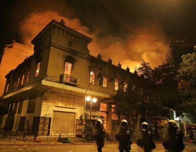 Miniatura: Ateny zdewastowane po nocnych protestach....
