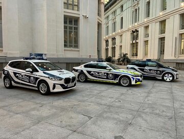 Policyjne auta madryckiej policji