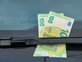 Miniatura: 50 euro za wycieraczką, a potem płacz. Tak...