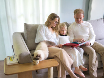 Pet-friendly design to&nbsp;jeden z&nbsp;najszybciej rozwijających się trend&oacute;w we&nbsp;wsp&oacute;łczesnych wnętrzach. Dziś projektanci coraz częściej uwzględniają potrzeby zwierząt już na&nbsp;etapie aranżacji domu