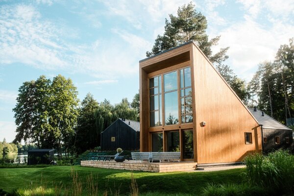 Miniatura: Kalbornia Mazury nad jeziorem Dąbrowa Wielka