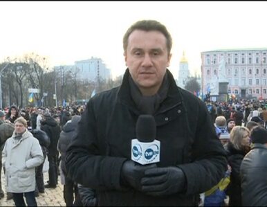 Miniatura: Tłumy zbierają się na Placu Michajłowskim...