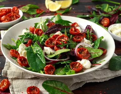 Miniatura: Ciągle zmęczony? Dodaj to do sałatki. Ten...