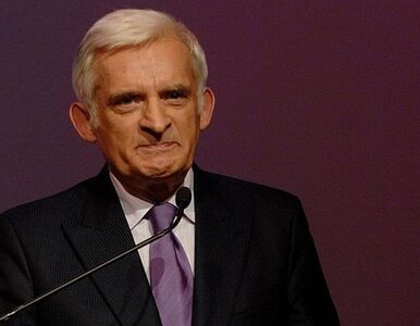 Miniatura: Buzek: Janukowycz boi się o swoje życie