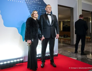 Miniatura: Polacy ocenili Karola i Martę Nawrockich....