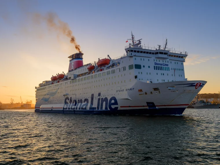 Incydent z udziałem promu z Gdyni. Problemy dla ponad 400 pasażerów