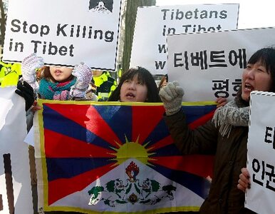 Miniatura: Chiny: podpaliło się trzech tybetańskich...