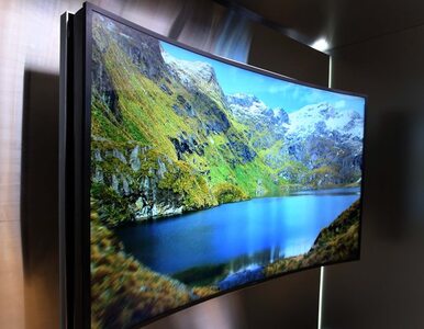 Miniatura: Przełomowe telewizory Samsung Curved UHD o...