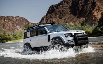 Land Rover Defender 2020 