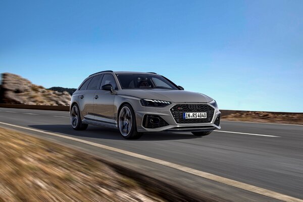 Miniatura: Audi z pakietami Competition