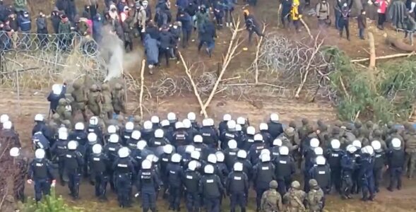 Miniatura: Kryzys na granicy z Białorusią