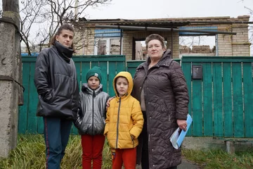Wojna w Ukrainie. Dom tej rodziny został zniszczony 