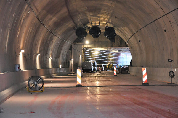 Miniatura: Budowa tunelu pod Świną na ostatniej prostej