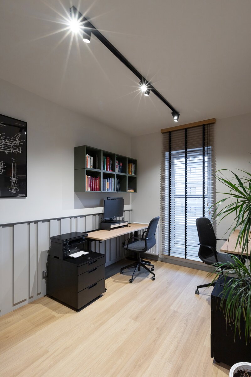 Rodzinne mieszkanie z home office – projekt pracowni JSM Wnętrza