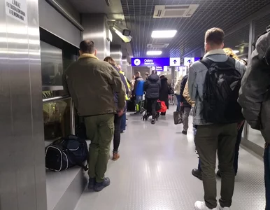 Miniatura: Dwa lotniska w Polsce zamknięte. Pilny...