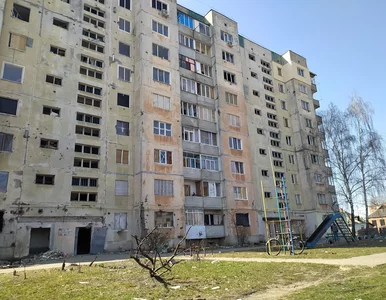 Miniatura: Na Ochtyrkę spadło 10 bomb...