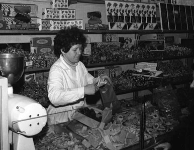 Miniatura: Słodycze PRL. Pamiętasz te smaki?