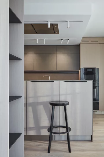 Minimalistyczny apartament z panoramicznym widokiem, projekt Barbora Léblová Linka, Barbora Léblová