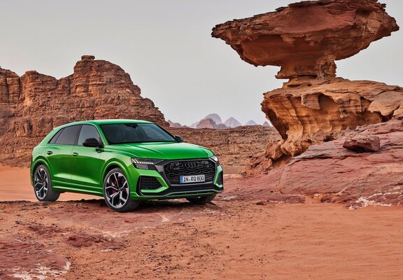 Miniatura: Audi RS Q8