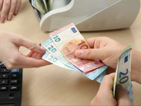 Miniatura: Kursy walut 23 maja 2025. Po ile frank...