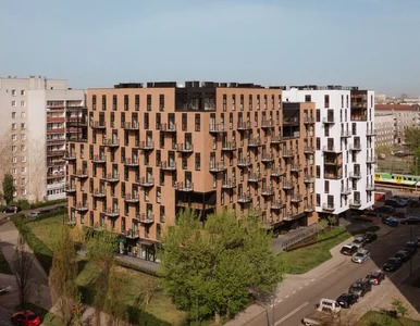 Miniatura: Cegła, kolej i nowoczesność. Tak...
