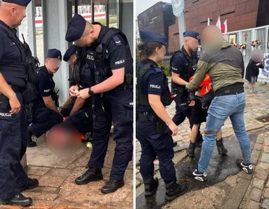 Miniatura: Zatrzymania pod Bramą nr 2 Stoczni...