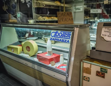 Miniatura: Test wiedzy o życiu w PRL-u. Młodzież nie...