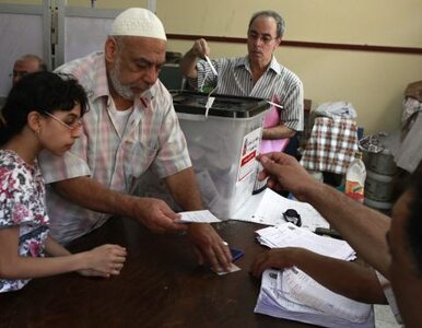 Miniatura: Egipcjanie będą głosować dwie godziny...