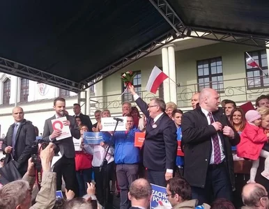 Miniatura: Wiec Komorowskiego. Po raz kolejny KORWiN...